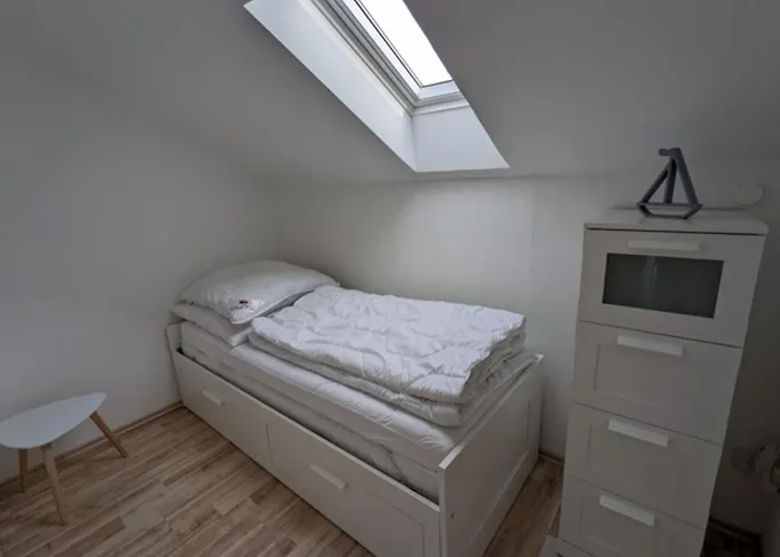 Hamburger Str 2 We 4 *